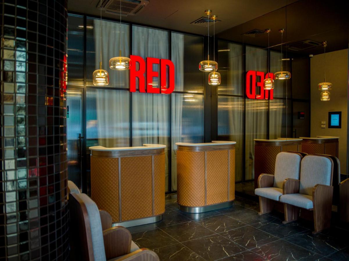 فندق Radisson Red بلغراد المظهر الخارجي الصورة